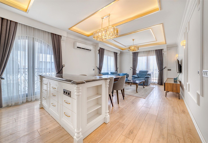 Апартаменты 3+1 с мебелью в одном из престижных комплексов с видом на море в центре Алании