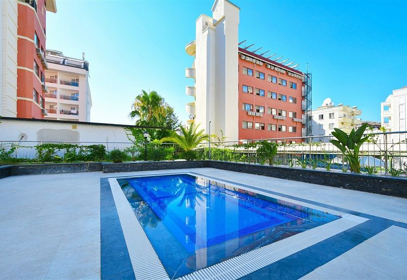 Меблированная квартира 1+1 с видом на море в районе Тосмур