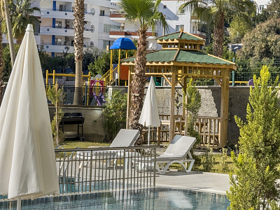 Апартаменты 1+1 с видом на бассейн в районе Авсаллар