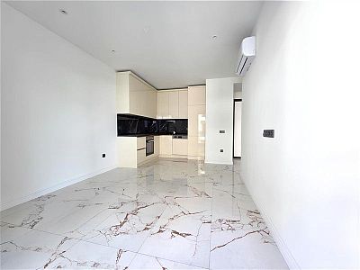 Светлые готовые апартаменты 1+1 в жилом комплексе в районе Оба