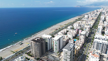 Меблированные апартаменты 2+1 с видом на море в районе Махмутлар